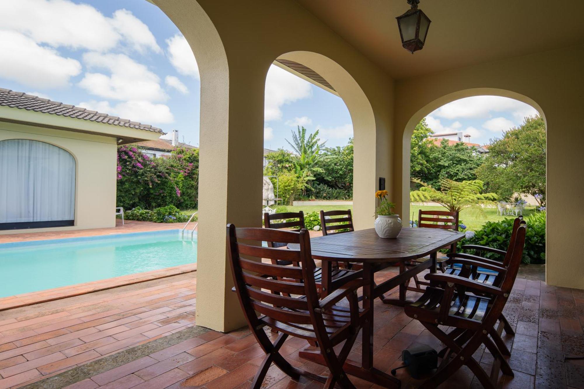 Casa Dos Arcos - Studios & Pool ポンタ・デルガダ エクステリア 写真
